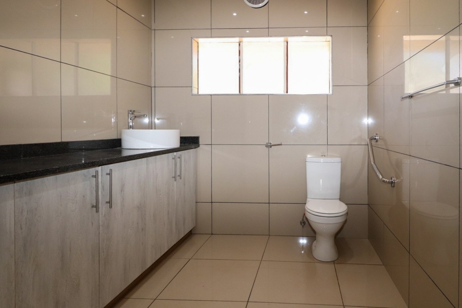 To Let commercial Property for Rent in Wilkoppies North West